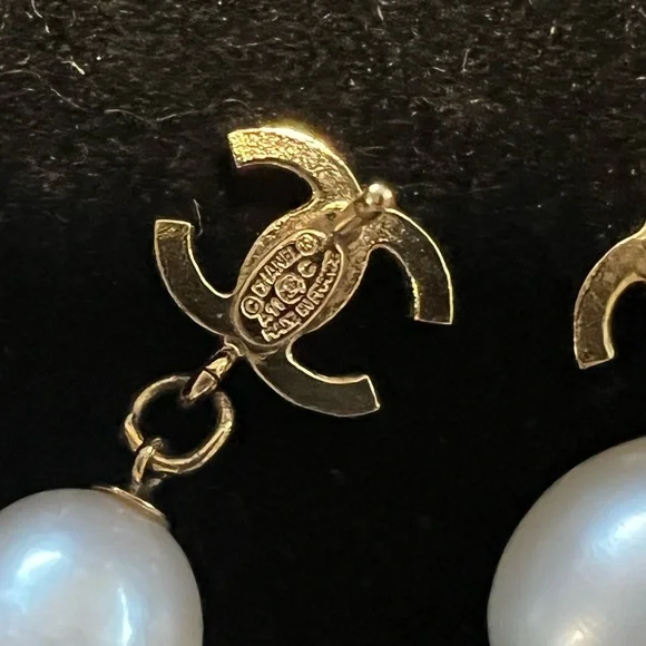 💖 CHANEL CC logo pearl earrings - Picture 4 of 11
